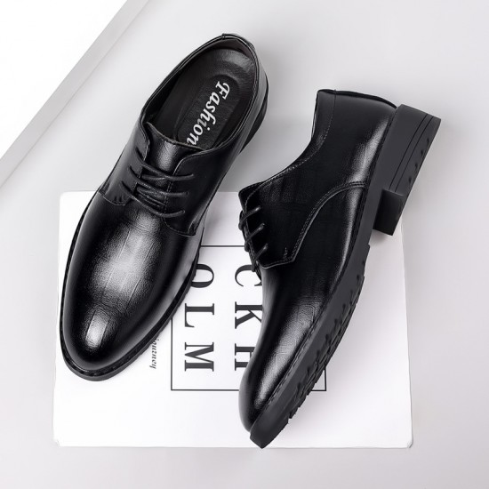 Men's leather shoes, business formal, genuine leather soft-soled, breathable, cross-border casual shoes, British-style groom's wedding suit derby shoes. Men's leather shoes, business formal, genuine leather soft-soled, breathable, cross-border casual shoes, British-style groom's wedding suit derby shoes.